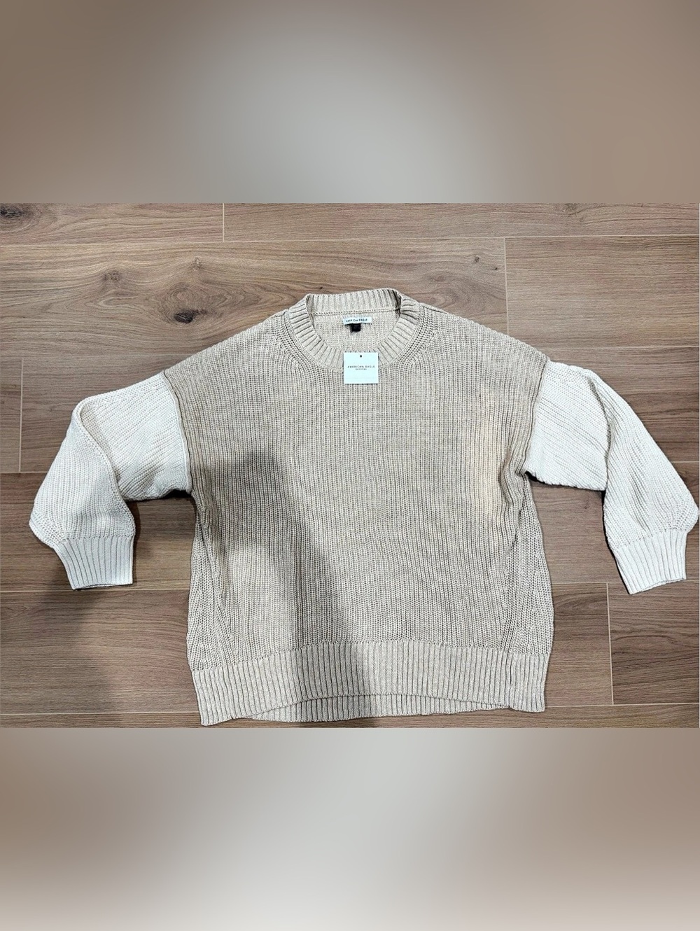 American Eagle Knit Sweater in Beige Size Medium NWT